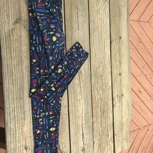 Beauty LuLaRoe leggings